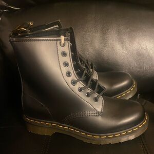 Doc Martens (Dr. Martens) 1460 Boots